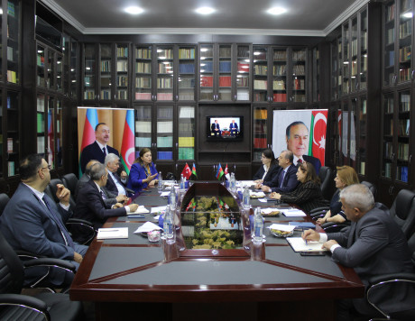 Məhkəmə Ekspertizası Mərkəzində Ankara Universitetinin professor-müəllim
heyəti ilə ekspertiza fəaliyyətinin elmi-tədqiqat istiqamətlərinin inkişaf etdirilməsi
istiqamətləri müzakirə edilib