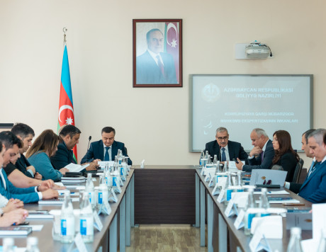 Korrupsiya cinayətləri ilə mübarizədə məhkəmə ekspertizasının roluna həsr olunmuş elmi-praktiki seminar keçirilib