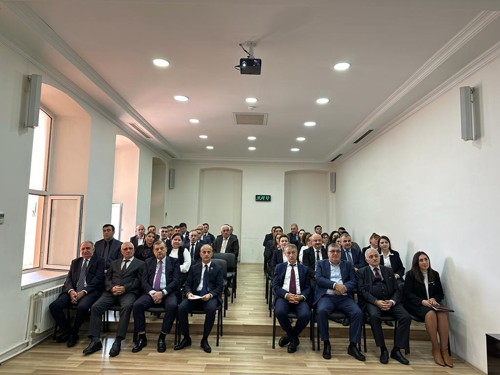 22 noyabr peşə bayramı günü və Azərbaycan ədliyyəsinin 105-ci ildönümü Məhkəmə Ekspertizası Mərkəzində qeyd olunub 22 noyabr peşə bayramı günü və Azərbaycan ədliyyəsinin 105-ci ildönümü Məhkəmə Ekspertizası Mərkəzində qeyd olunub